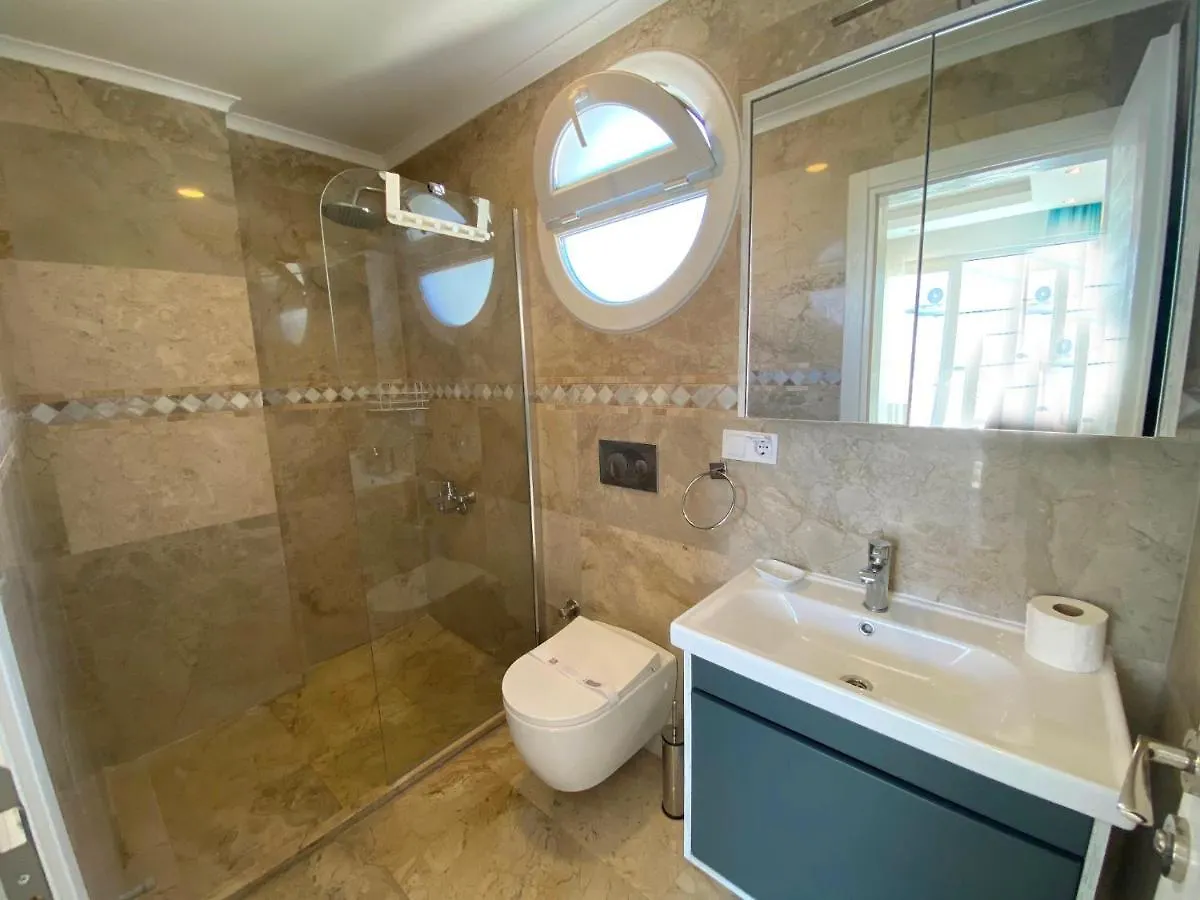Villa White House, 4 Bedroom, Large Private Pool, Close To Amenities Fethiye 0*,  Türkei