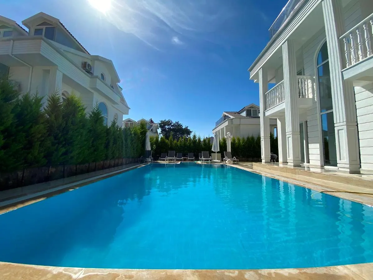 Villa White House, 4 Bedroom, Large Private Pool, Close To Amenities Fethiye 0*,  Türkei