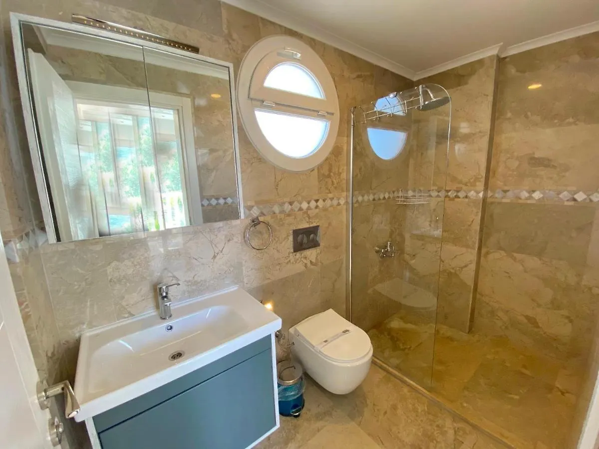 Villa White House, 4 Bedroom, Large Private Pool, Close To Amenities Fethiye Turkey